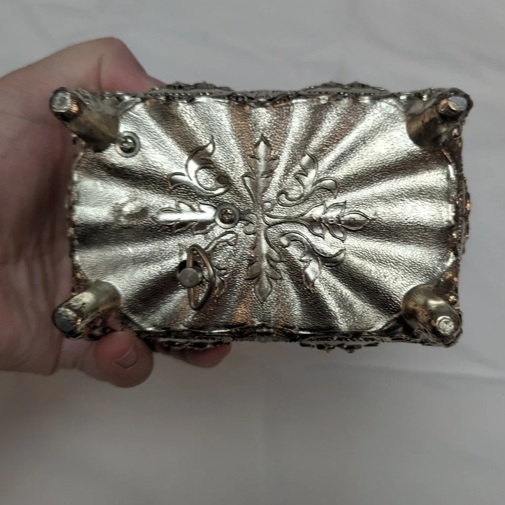Unbranded this ornate